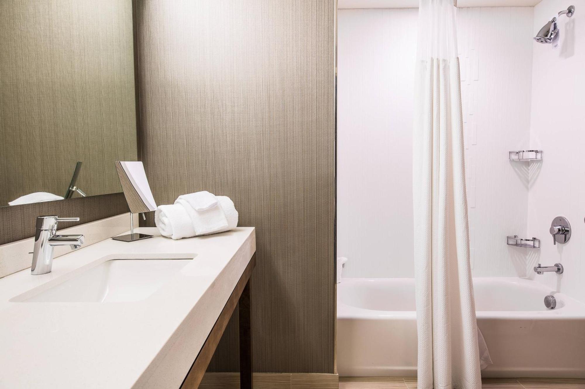 Hotel Courtyard By Marriott Columbia Cayce Exterior foto